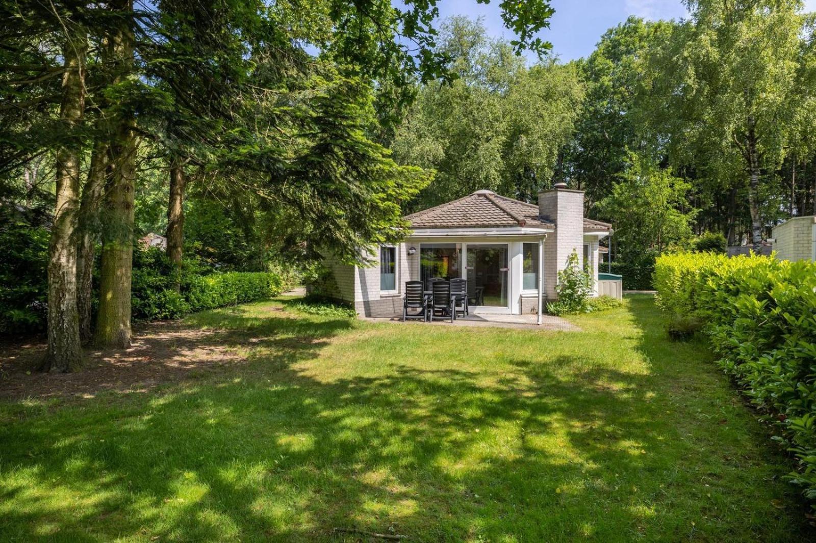 Bungalowpark Het Verscholen Dorp Ferienpark 2*